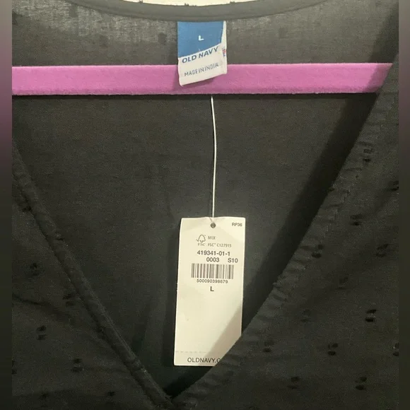 Old navy black mini dress - Picture 2 of 4